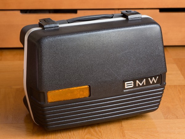【人気セール，高品質】 BMWパニアケース 旧タイプ ツインサス R100RS R100RT R80他用 右側のみ(パニアケース)｜売買されたオークション情報、yahooの商品情報をアーカイブ公開 - オークファン パニアケース