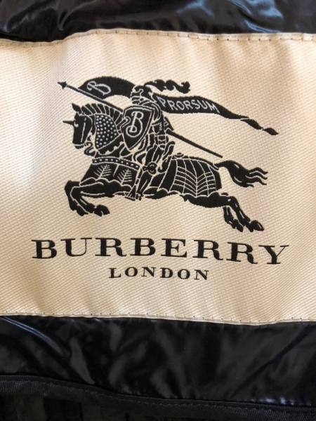 バーバリーロンドン Burberry LONDON ジャケット ブルゾン サイズUSA4 S 黒 レディース キルティング/フード収納/冬物