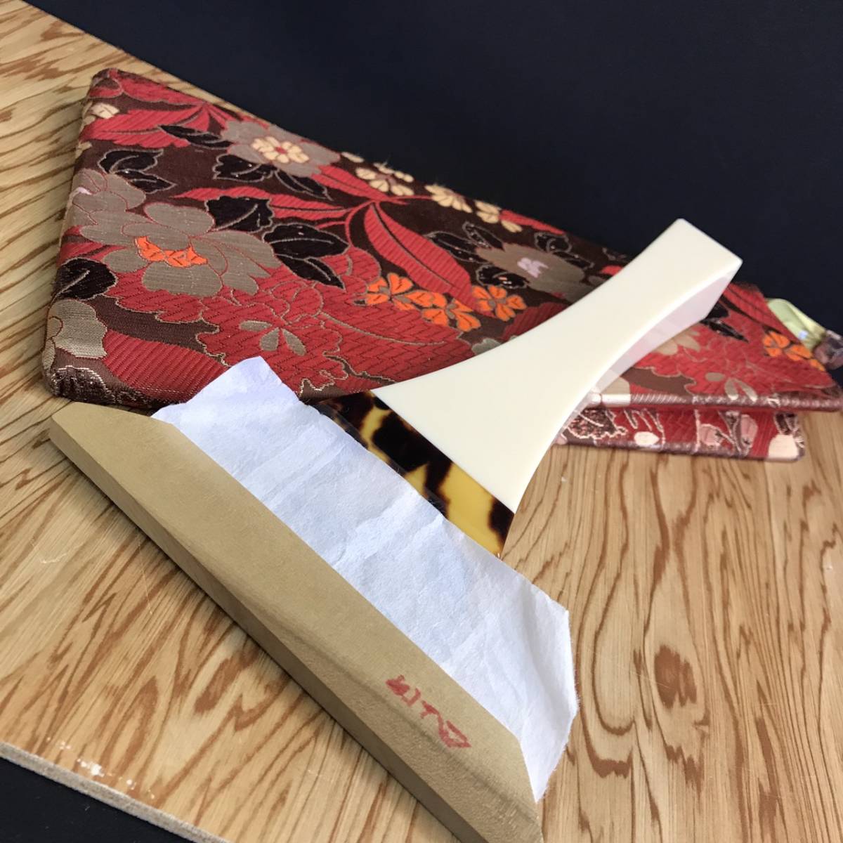 撥 バチ べっ甲 三味線 鼈甲 べっこう 和楽器 美品 津軽三味線 三味線
