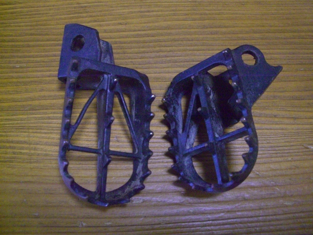 セロ―２２５　４JG　DG08　中古ワイドステップ