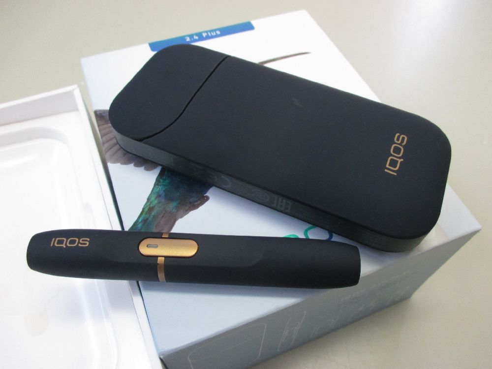 アイコス2.4plus 中古美品 ネイビー ネイビー IQOS 2.4 白 アイコス2.4plus 中古美品 ネイビー ネイビー IQOS 2.4 白