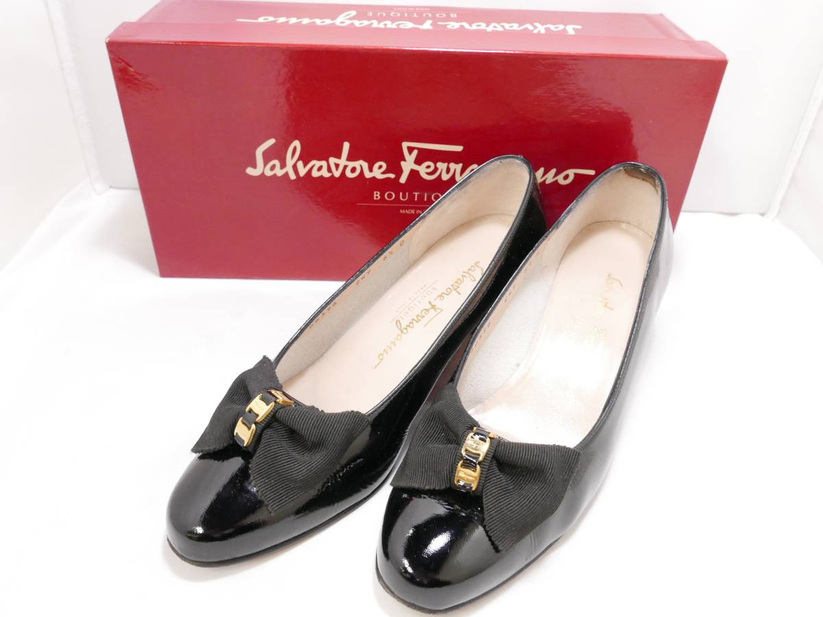 Salvatore Ferragamo フェラガモ サルバトーレフェラガモ ガンチーニ 
