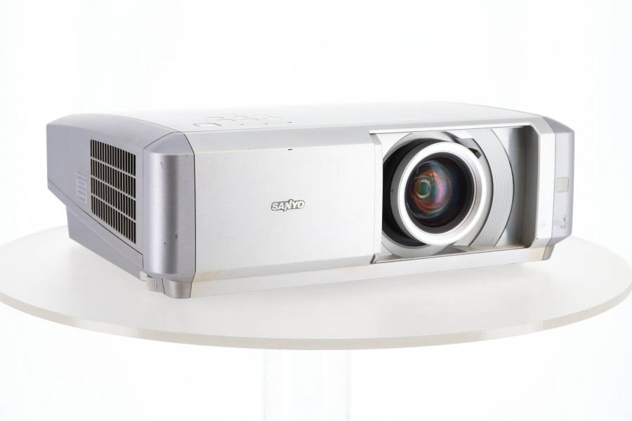 104-5412 SANYO LP-Z4 液晶プロジェクター○現状品 SANYO ホーム 104-5412 SANYO LP-Z4 液晶プロジェクター○現状品 SANYO ホーム