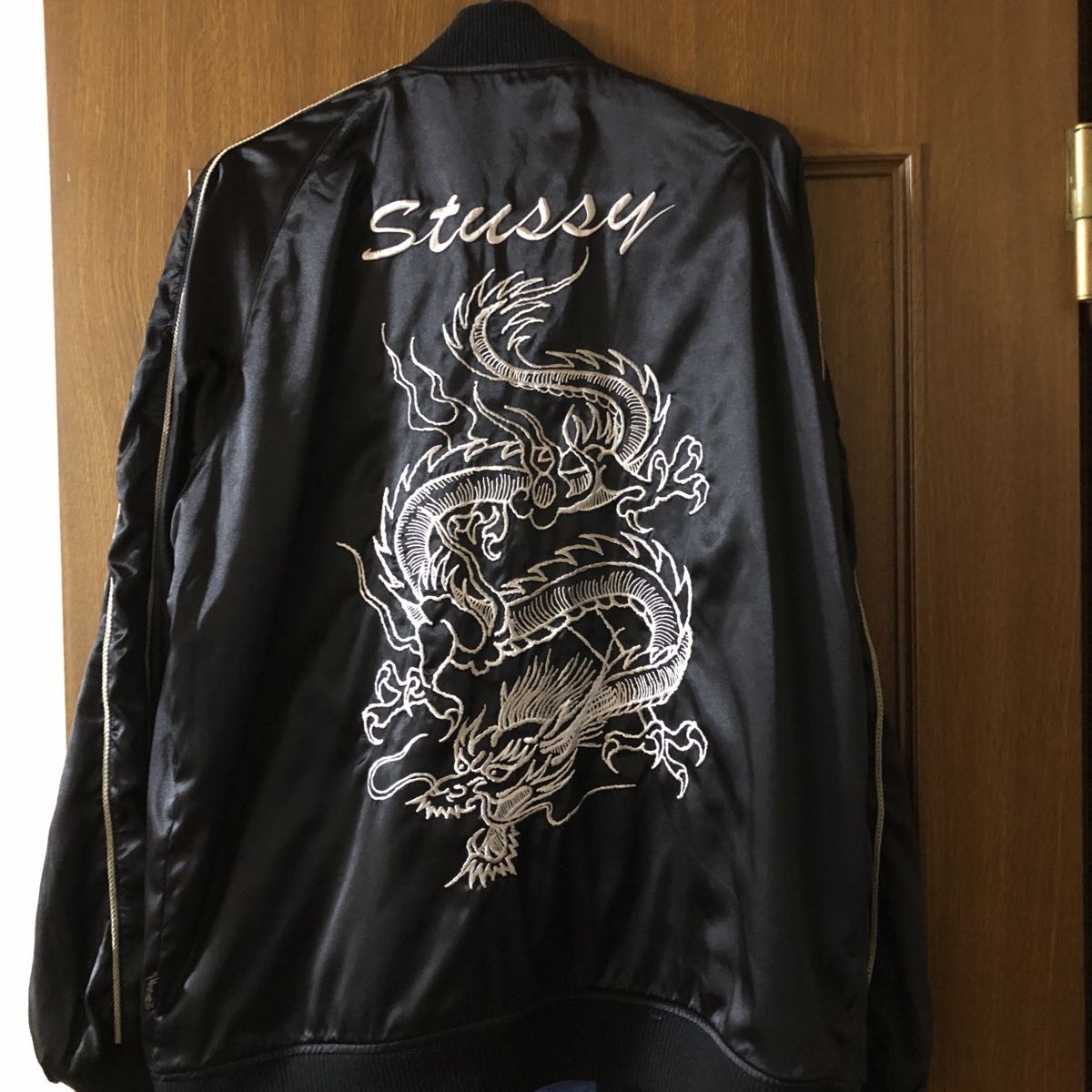 Stussy スカジャン ブラック ドラゴン刺繍 STUSSY ドラゴン 刺繍 スカジャン M 【公式通販】