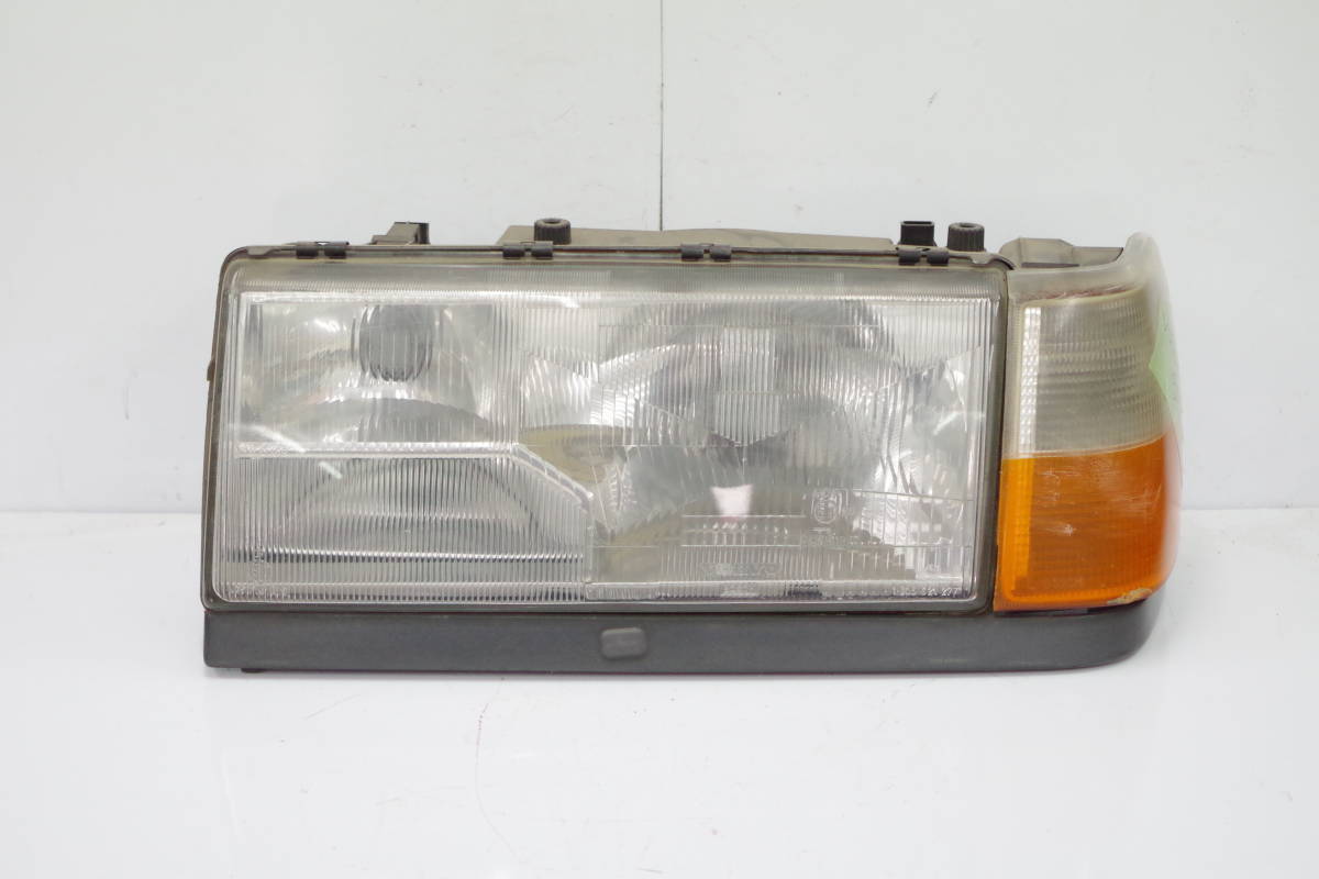 ボルボ　740　ヘッドライト 左