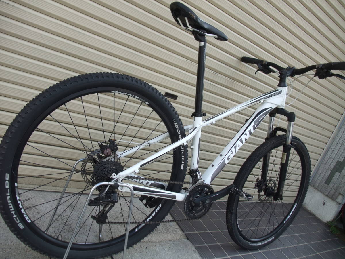 GIANT TALON 2 ジャイアント 29インチ F3段 R8段変速 MTB(Sサイズ 