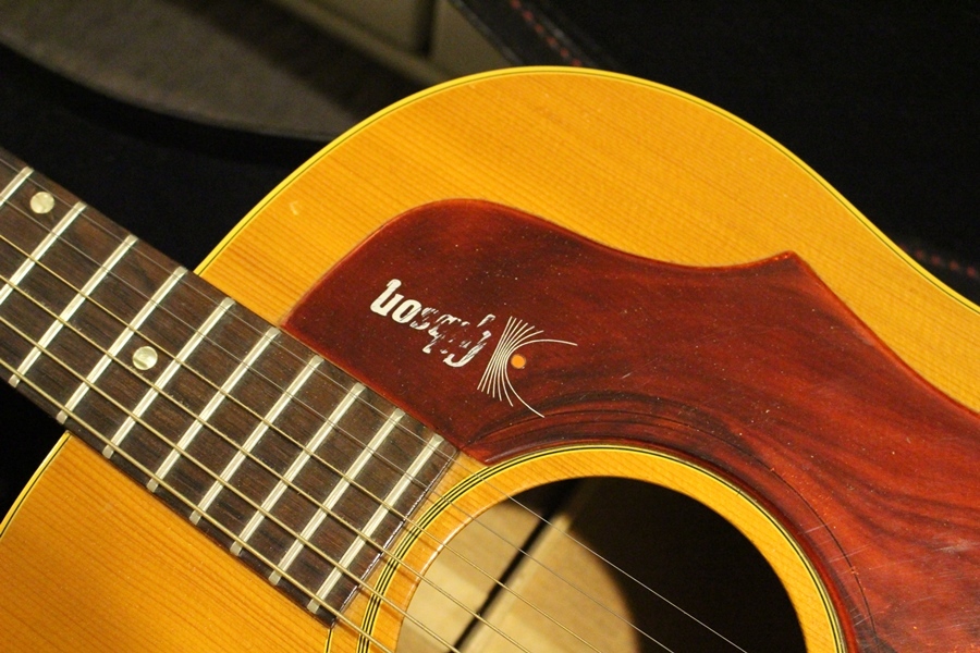 Gibson 1968年製 J-50 ロゴ入りピックガード ギブソン 激鳴り