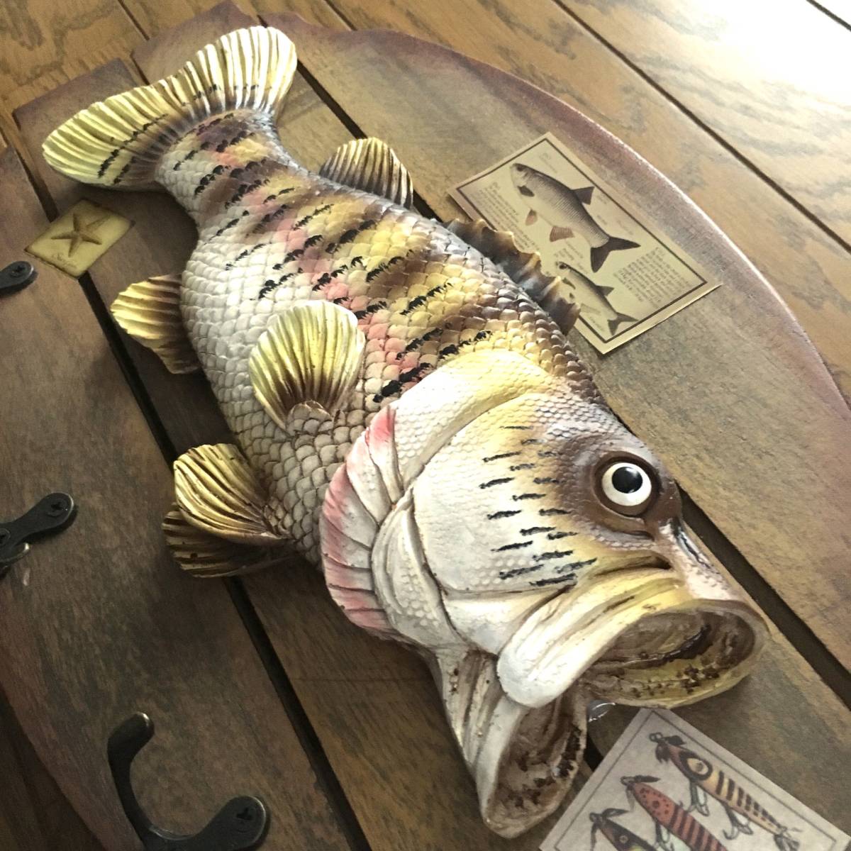 ブラックバス 壁掛け レプリカ 模型 置物 フィギュア 魚 ラージマウス