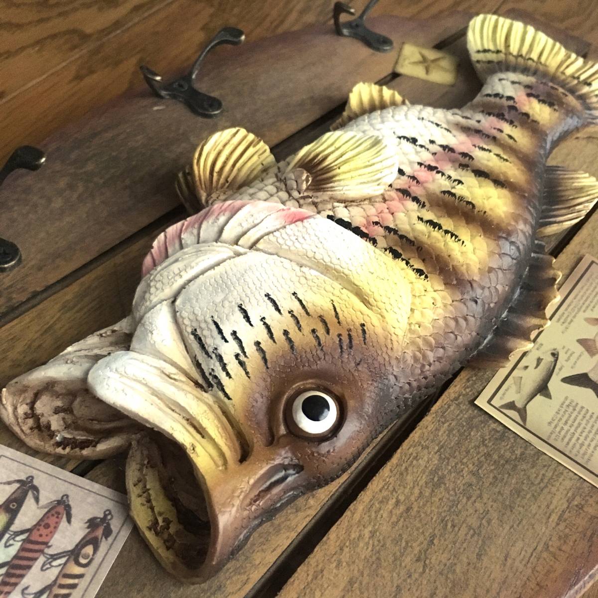 ブラックバス 壁掛け レプリカ 模型 置物 フィギュア 魚 ラージマウス