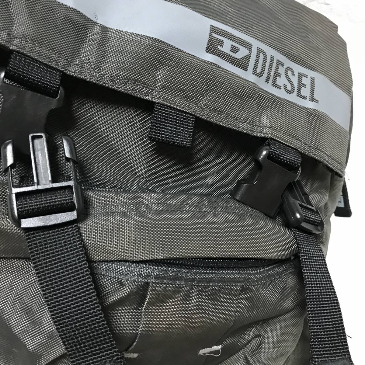 ディーゼル DIESEL ショルダーバッグ ボディーバッグ メッセンジャー 