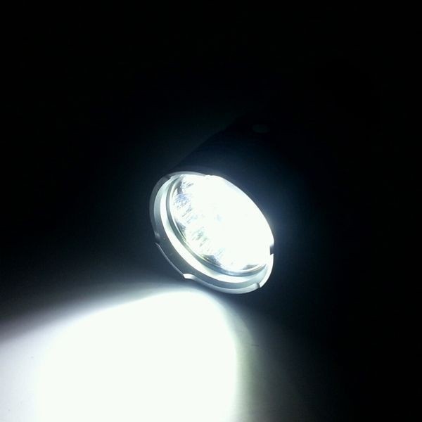 SKYRAY KING 懐中電灯 8灯 CREE XM-L T6 LED 強力 7200LM ★おまけ★ 電池四本付き 充電器付き