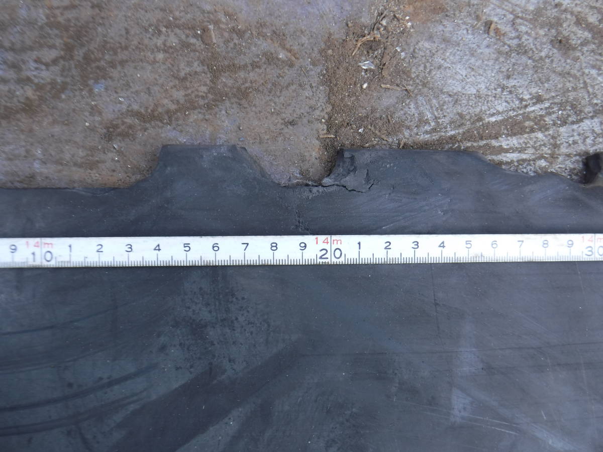 №085　泥除け　ゴム　ゴムマット　シート　幅580㎜　糸入り頑丈　厚み7㎜　コンベアベルト　防じんタレゴム　防水処理　防舷材　当てゴム_6