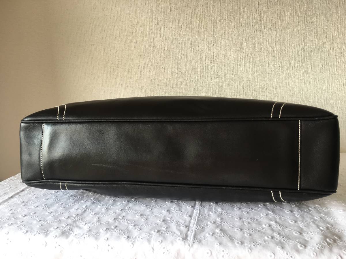 ☆良品☆13T655☆トートバッグ大きめ☆ Roberta di Camerino ロベルタ 