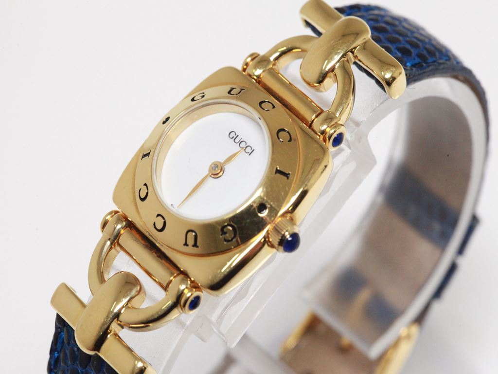 美品★稼働品★GUCCI 6300L レディース クォーツ腕時計 電池新品 動作品 GUCCI グッチ 6300L ホワイトダイヤル スクエア ピンクベルト