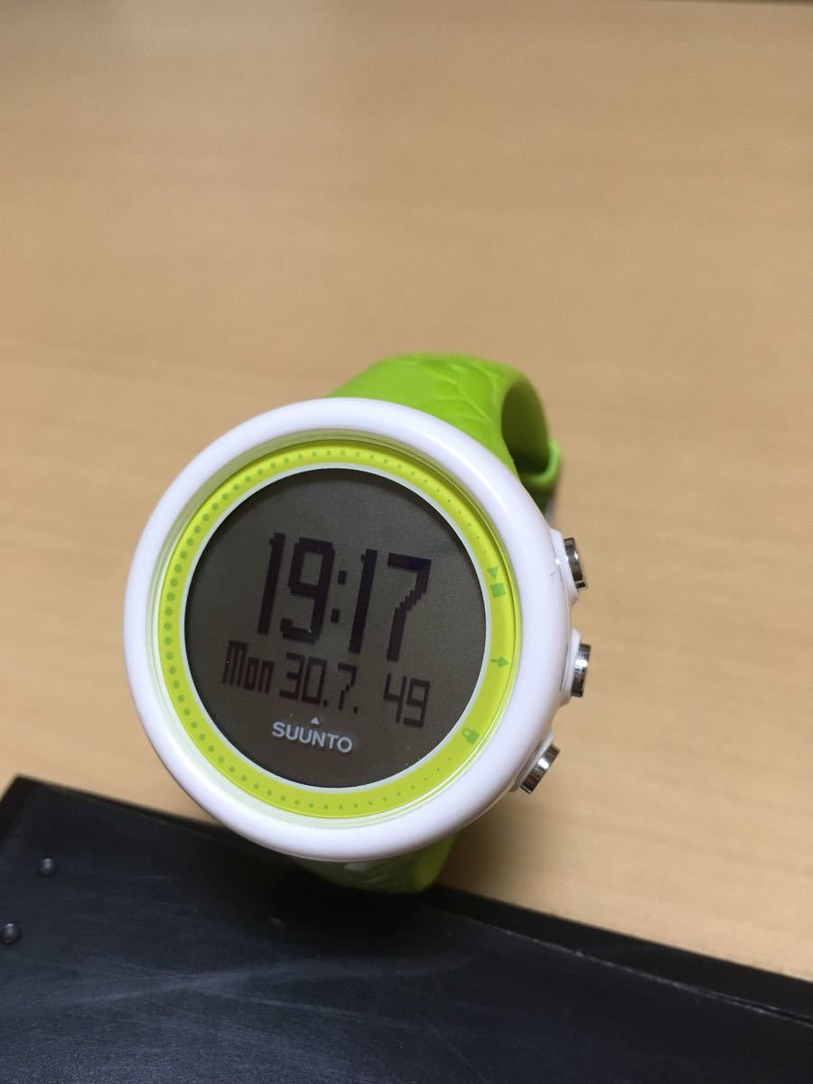 SUUNTO スント コア ピュア ホワイト CORE PURE WHITE 中古