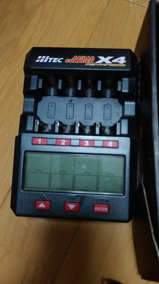 ハイテックX4 X4 Advanced AA&frasl;AAA 充放電器 0 ハイテックから「X4
