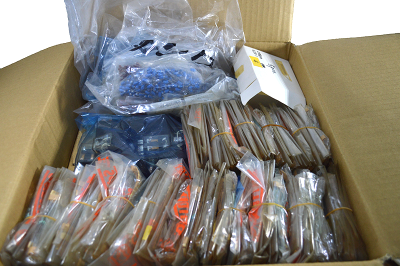 フィリプス OMRON 抵抗器 電子部品 未使用品 中古品 大阪発