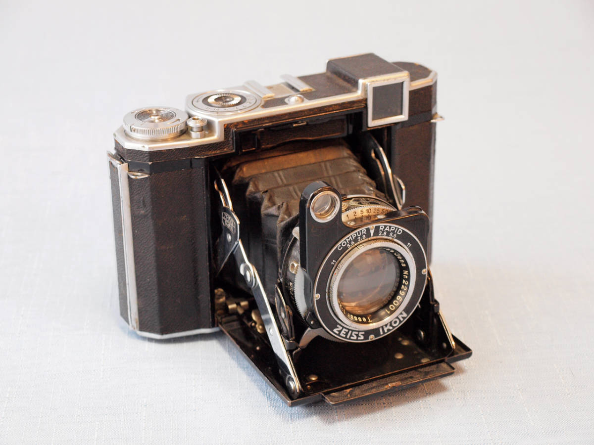 Ikonta Super Zeiss 532⁄16 - Ikon – B Camera (532⁄16) Review with 
