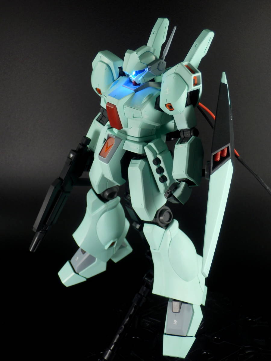 MG 1/100 ジェガン 完成品 (検 : 逆襲のシャア 電飾 LED 1⁄100