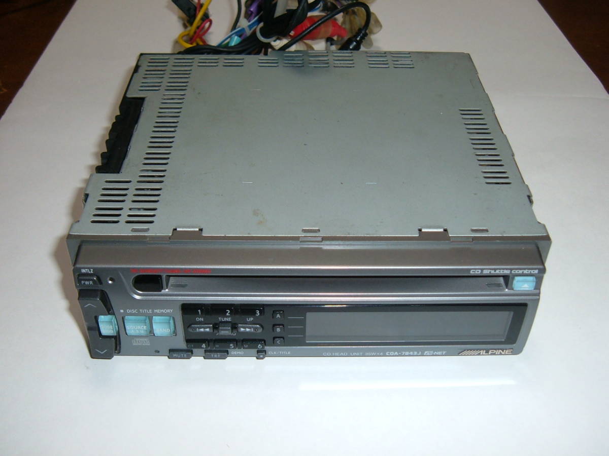 当時物】ALPINE/アルパイン 1DINCDヘッドユニット”CDA-7843J” 割と綺麗