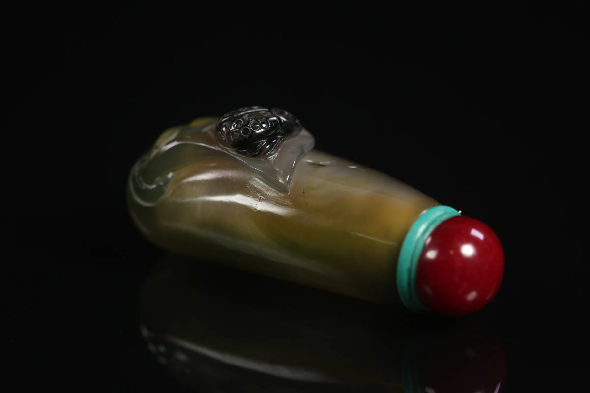 1808B17011】中国古工芸 清 貴重 百年老鉱瑪瑙 天然石『蟲趣』鼻煙壷