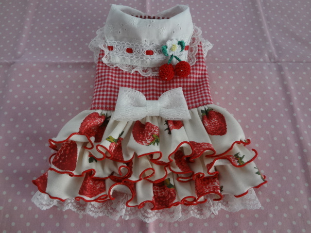 送料無料，大人気 オーダー ミニギンガムとイチゴニットのワンピース(Sサイズ)｜売買されたオークション情報、yahooの商品情報をアーカイブ公開 - オークファン 小型犬用