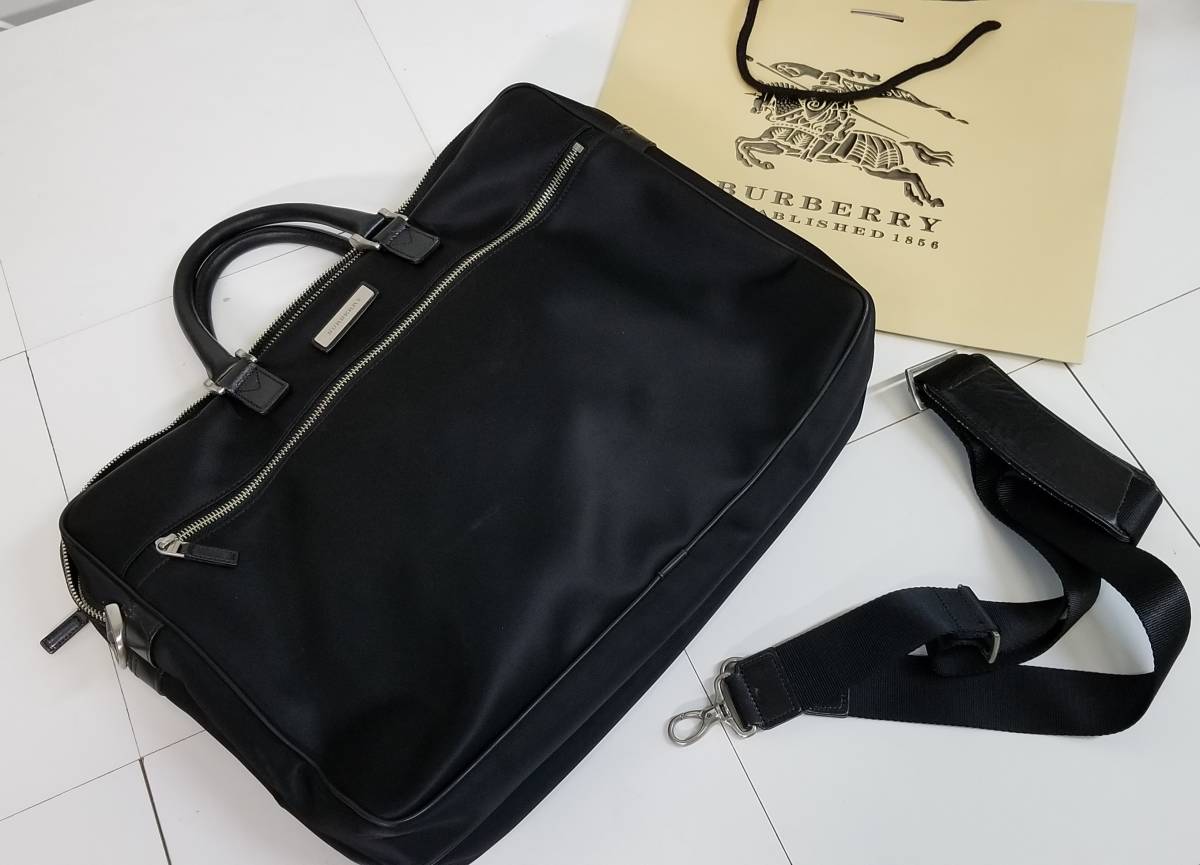現行ロゴ/極美品✨ BURBERRY 2way ブリーフケース ビジネスバッグ 8万円で購入！BURBERRYの高級2WAYビジネスバッグ！ 100 バーバリー