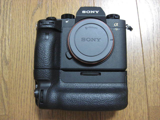ソニー SONY α9 ボディ－ ILCE-9 ＋ 縦位置グリップ GV-C3EM ＋ 純正