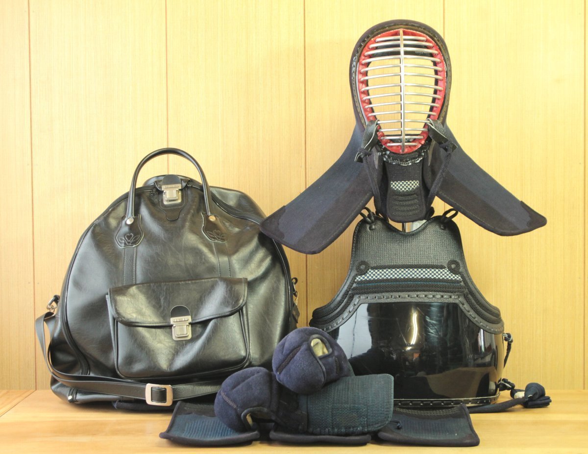 剣道防具 極造り 戒 面単品ﾐｼﾝ刺・機械刺 刺面単品（62cm~