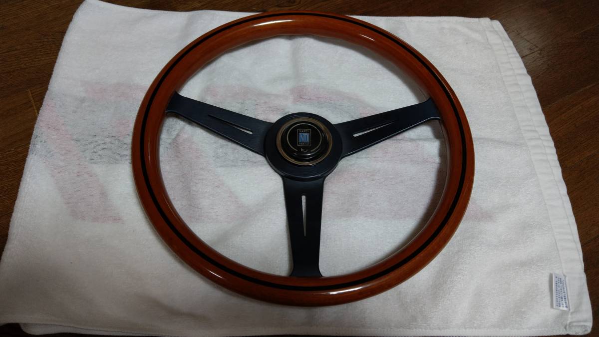 ナルディ　NARDI 当時もの 自動車、オートバイ ステアリング、ハンドル本体