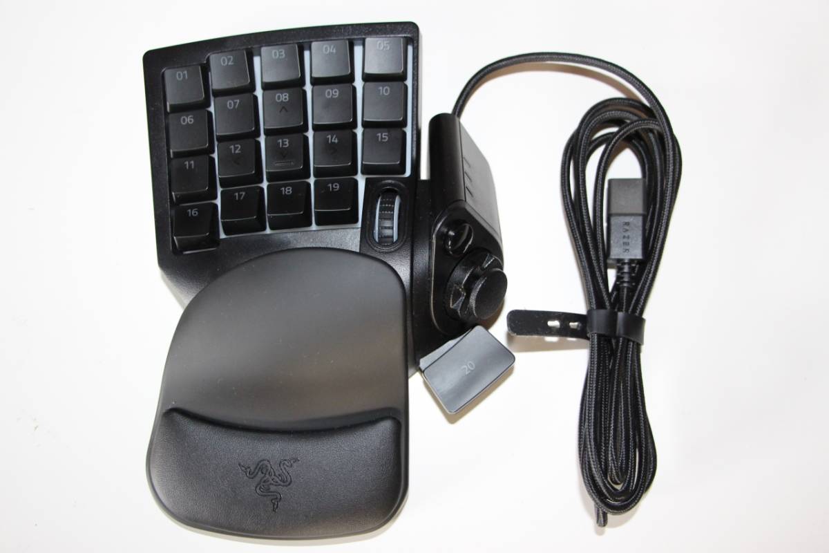 Razer TARTARUS V2 ゲーミングキーパッド 左手デバイス Razer Tartarus