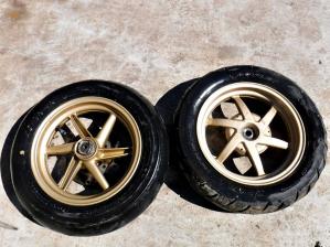 ホンダ ライブディオZX AF35 ライブディオzx ZX 金ホイール ホイール