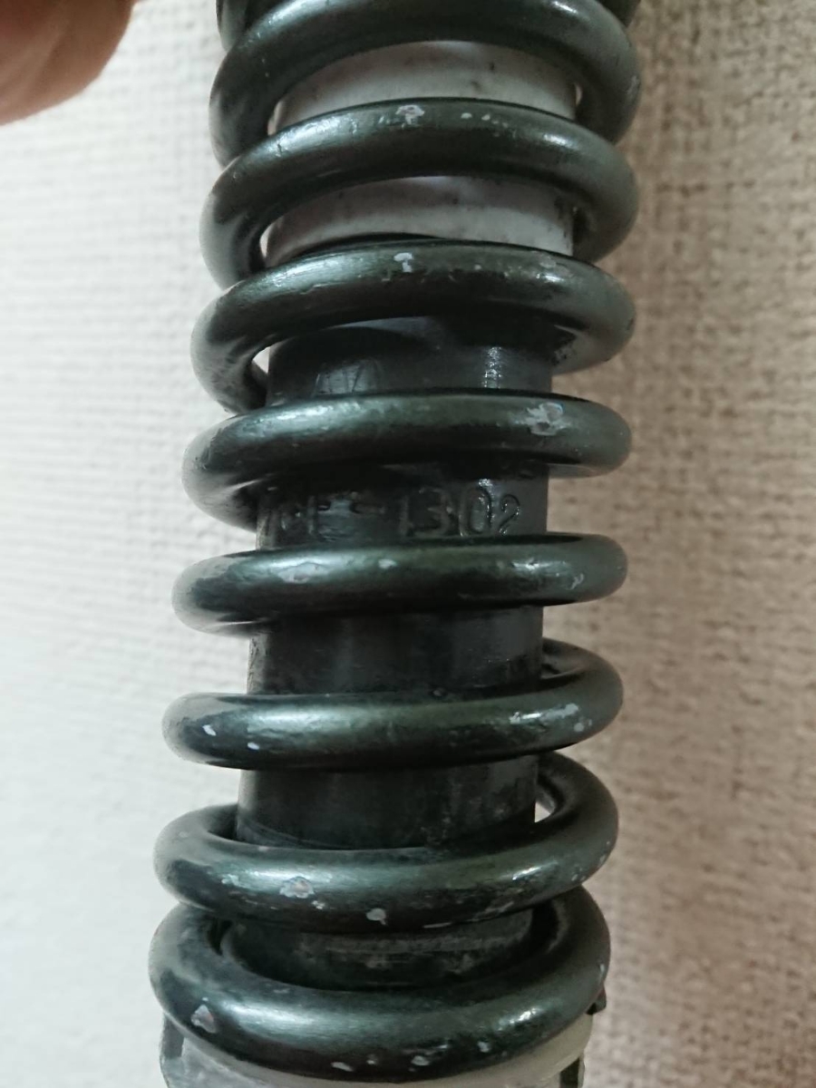 当時物 KONI リアサス CB400F 76K-1302 320mm 当時物 KONI 320mm - 76K-1302 CB400F 76F-1302 コニー cb400f カフェ