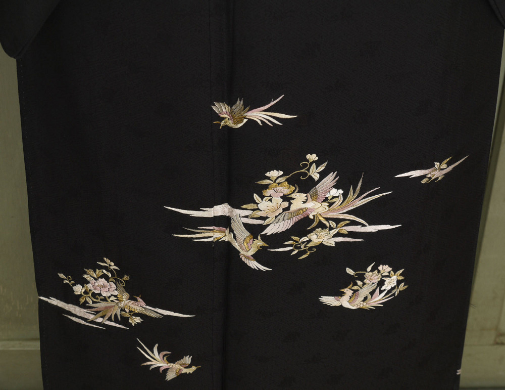 【京かんざし】6490★即決送料無料★付下訪問着　総柄刺繍　鳳凰・花唐草　黒地　地紋入り