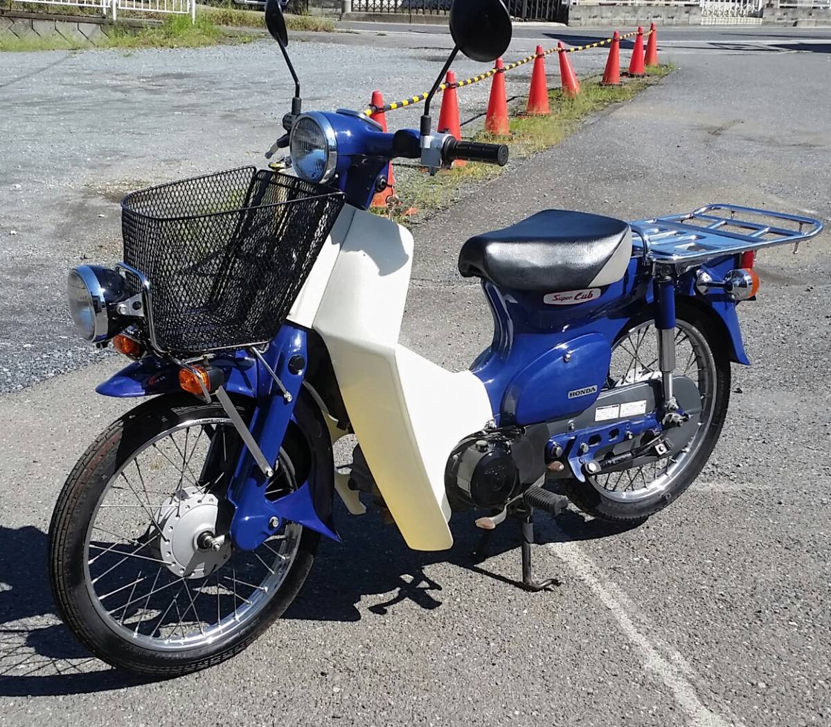 ホンダ プレスカブ50 AA01 FI車 スーパーカブ 人気のHONDAプレスカブ50 