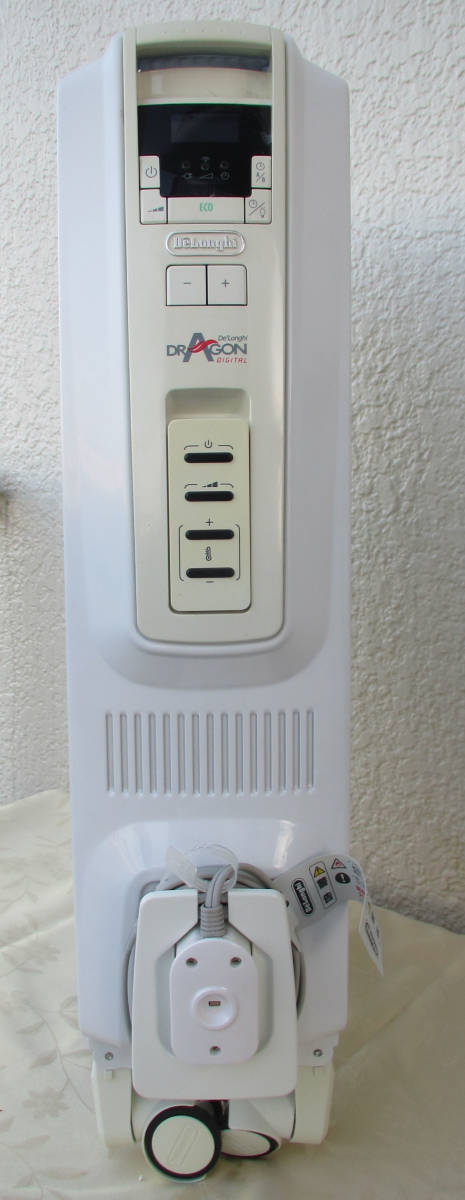 デロンギ ドラゴンデジタルオイルヒーターTDD0712W ドラゴンデジタル デロンギ オイルヒーター tdd0712wの通販 レンタルオイルヒーターデロンギＴＤＤ０７１２Ｗ代引 中古