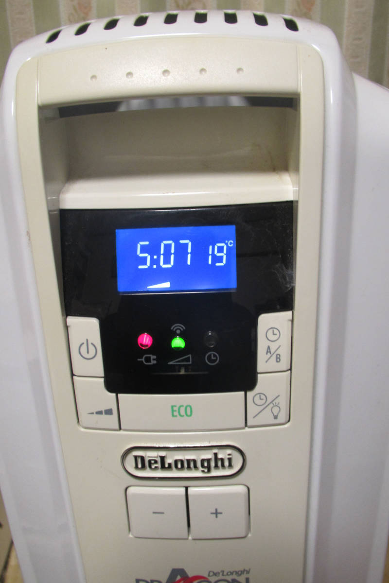 デロンギ ドラゴンデジタルオイルヒーターTDD0712W ドラゴンデジタル デロンギ オイルヒーター tdd0712wの通販 レンタルオイルヒーターデロンギＴＤＤ０７１２Ｗ代引 中古