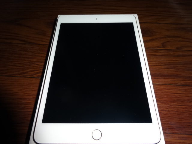 iPad mini4 64GB Wi-Fiモデル ゴールド