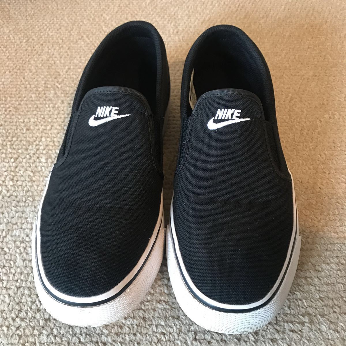 人気SALE，低価 NIKE ナイキ スリッポン 24.5cm(24.5cm)｜売買されたオークション情報、yahooの商品情報をアーカイブ公開 - オークファン 24.5cm