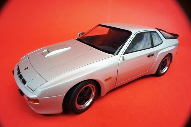 【お買い得，高品質】 Aa オートアート 1/18 Porsce ポルシェ 924 シルバー(乗用車)｜売買されたオークション情報、yahooの商品情報をアーカイブ公開 - オークファン 乗用車