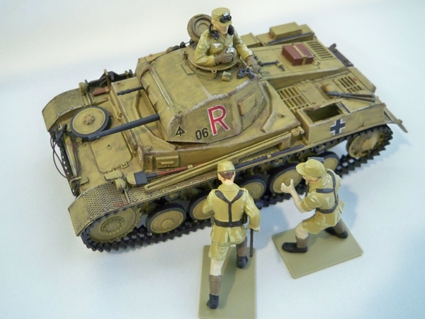 1/35 ドイツⅡ号戦車（第１５機甲師団所属車）タミヤ　完成品　即決時おまけⅡ号戦車もう一台_8