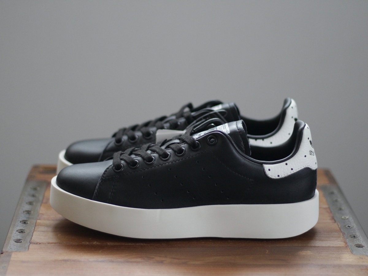 新品箱付き 【アディダス スタンスミス 24cm】 adidas STAN SMITH BOLD W ブラック 厚底 スニーカー US7 オリジナルス レディース 