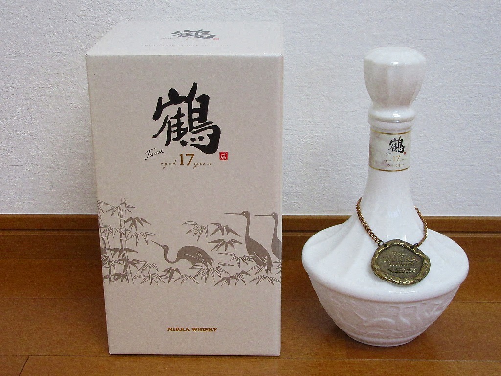 NIKKA ニッカウヰスキー 鶴17年 白瓶 希少な陶器ボトル ブレンデッド