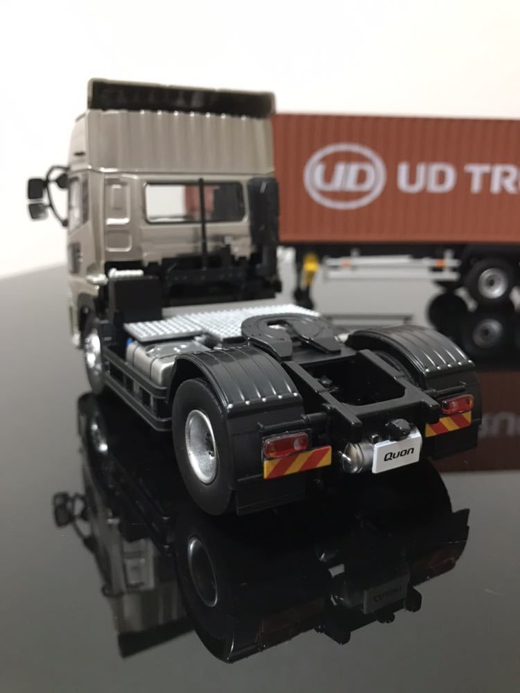 h*e様 UDトラックス　クオン　トラレーラーヘッド 1/43 非売品　ラスト1 h*e様 UDトラックス クオン トラレーラーヘッド 1/43 非売品 ラスト1