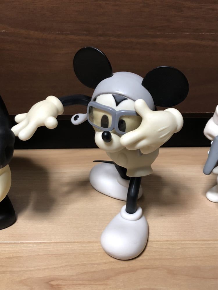 メディコムトイ ピート ミッキー マウス フィギュア Disney ディズニー Vcd 蒸気船ウィリー セット Vinyl Collectible Dolls ミッキーマウス 売買されたオークション情報 Yahooの商品情報をアーカイブ公開 オークファン Aucfan Com