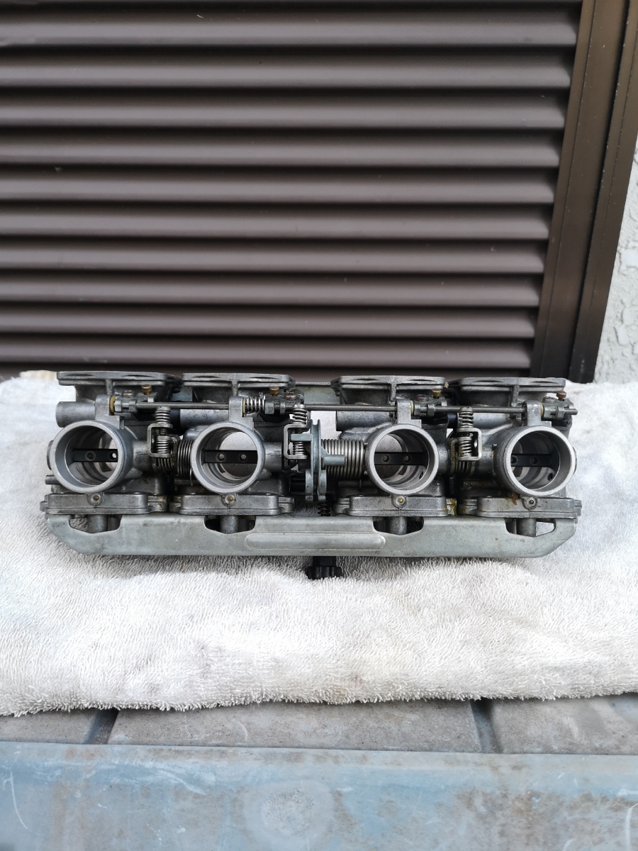 CBX400F 1型 純正 キャブレター　検)VE50 当時物 キャブ CBX550F CBR400F VE52 VE53
