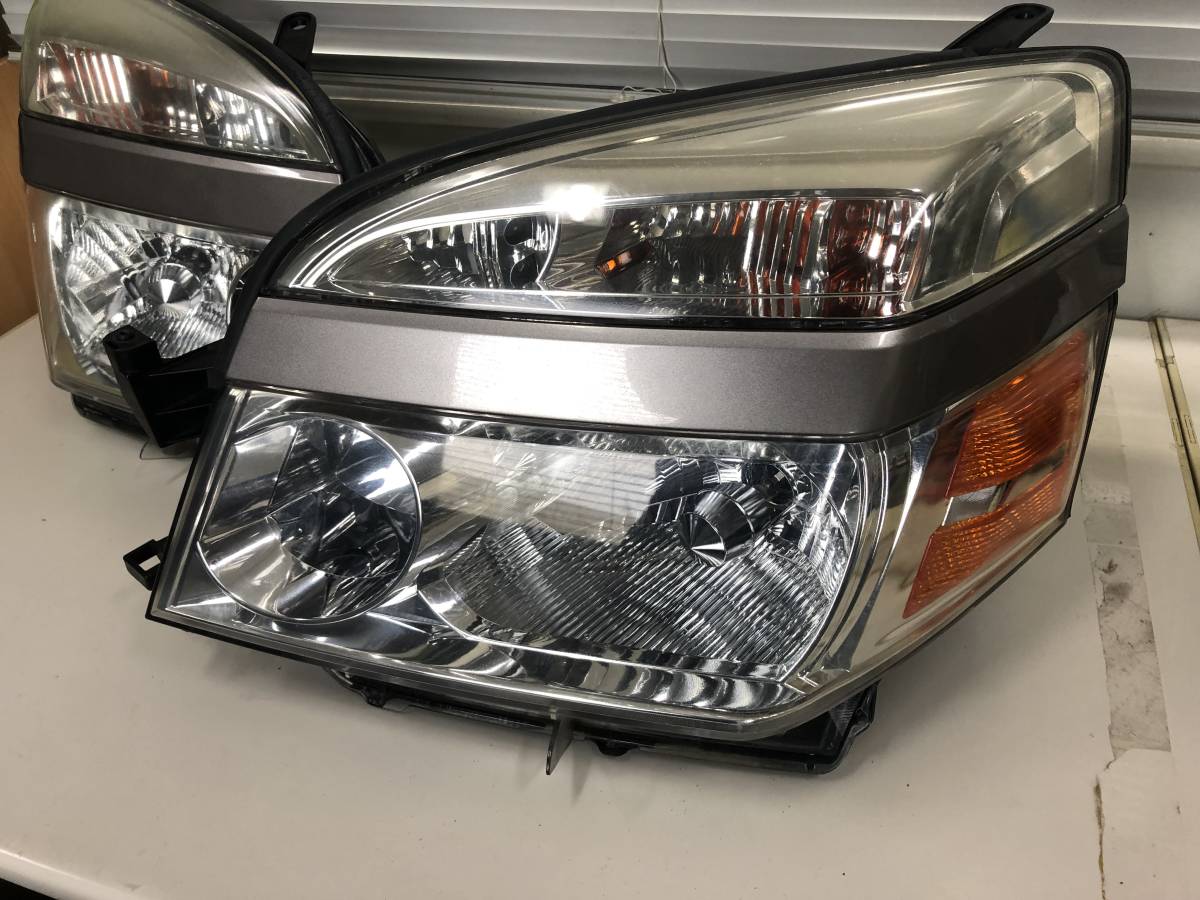 美しい * AZR60G AZR65G ヴォクシー 後期 ヘッドライト左右セット