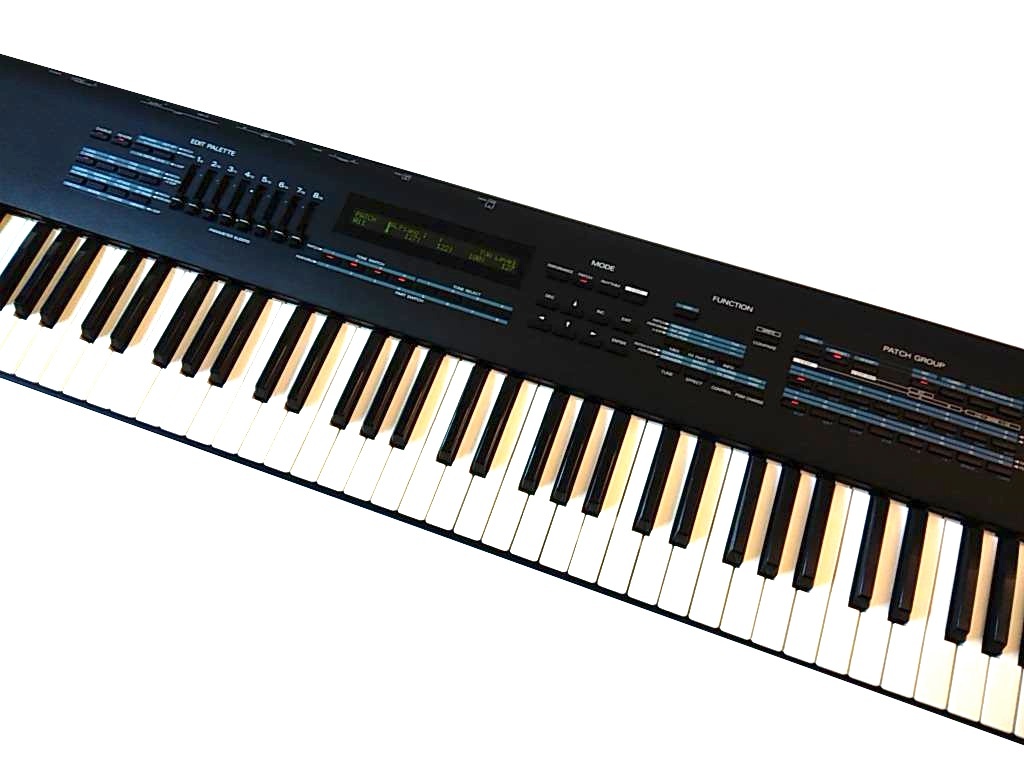 名機 ROLAND ローランド シンセサイザー 76 鍵盤 KEY キーボード
