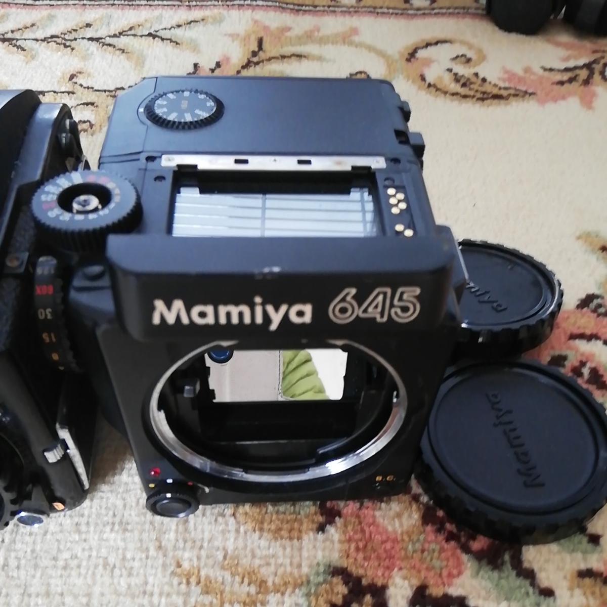 Mamiya 645 フィルムカメラ まとめジャンク Mamiya Mamiya マミヤ 645 フィルムカメラ 中判 2台 ジャンク 部品取