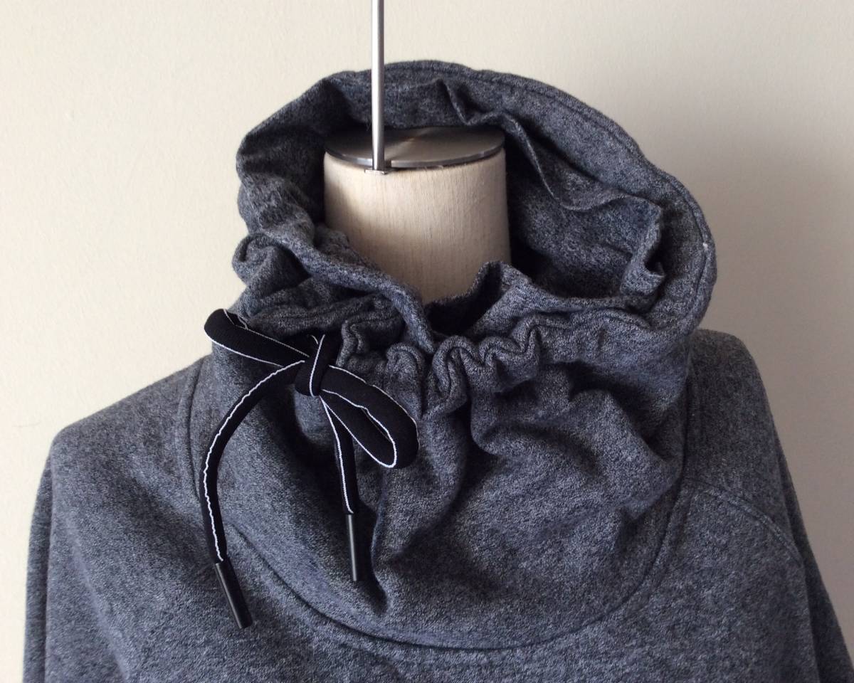 Calvin Klein Performance新品S♪この襟のデザインが大好きBlackHeatherグレーに見える霜降りカウルネックフリース